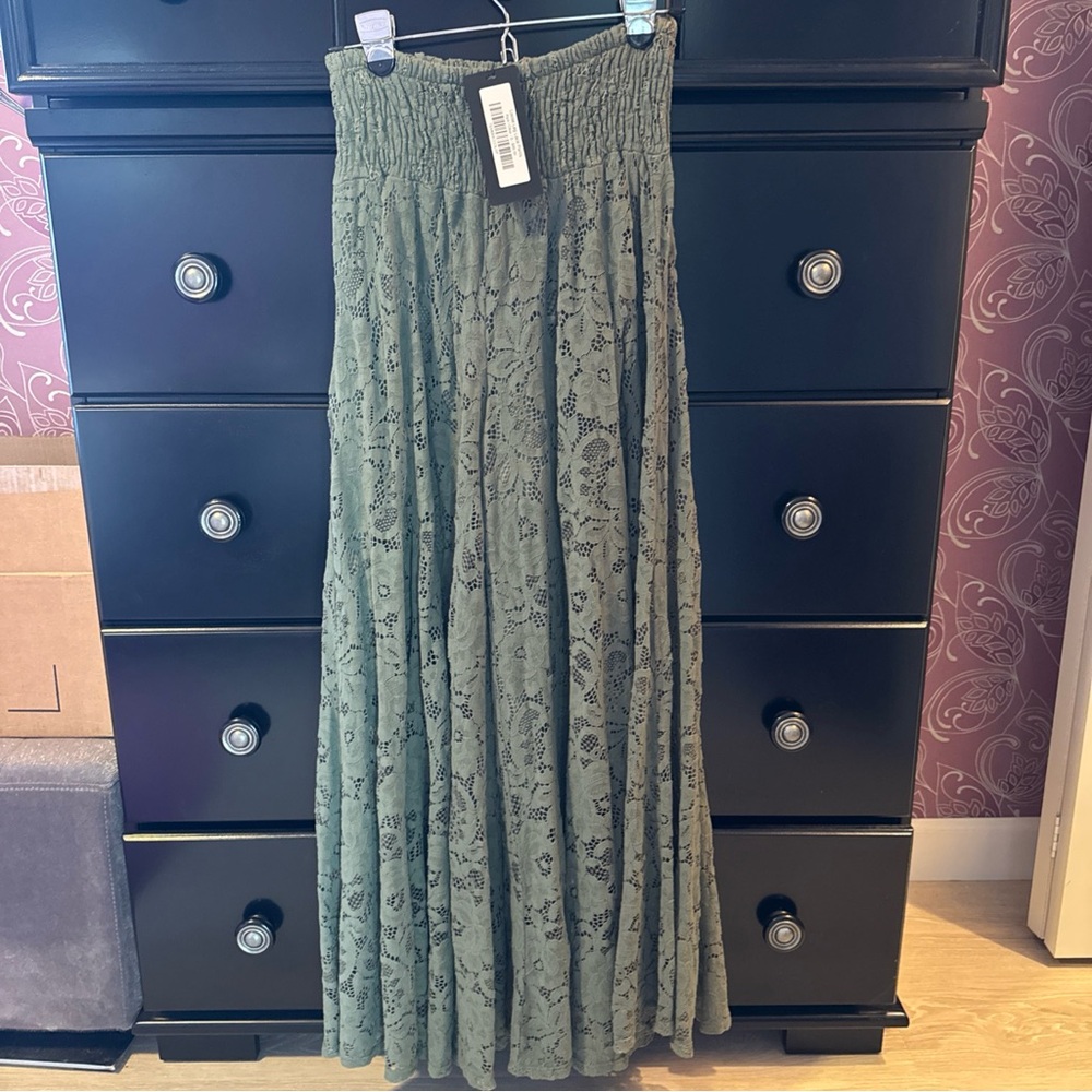 Tempo Paris wide leg Lined Lace Pants Sz s